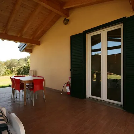 Holiday home Due Casette Con Piscina *