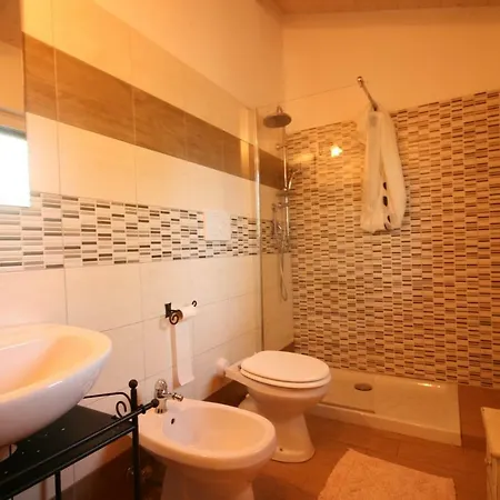 Casa de Férias Due Casette Con Piscina *
